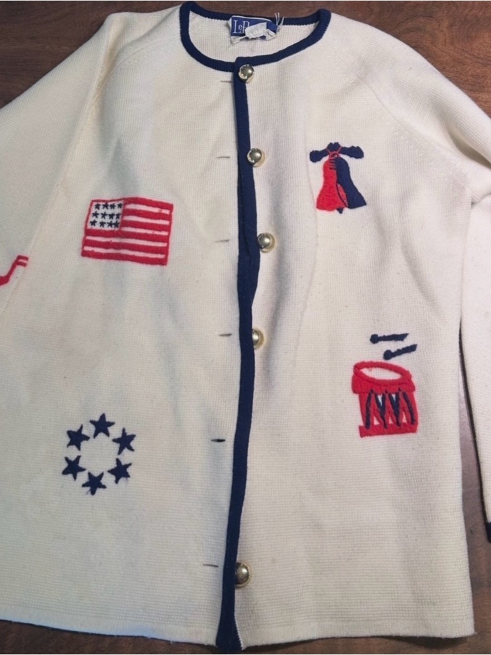 Vintage‎ 1970s Le Roy Patriotic America Embroidered Sweater